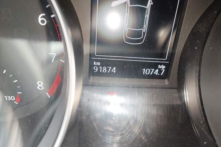 Used Volkswagen Magotan 2017 280TSI DSG Leading Edition Odometer Close Up