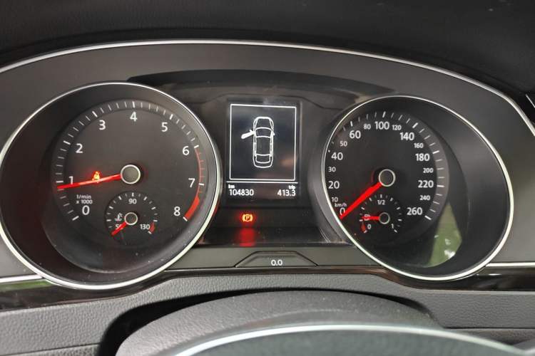 Used Volkswagen Magotan 2017 330TSI DSG Leading Model Odometer Close Up