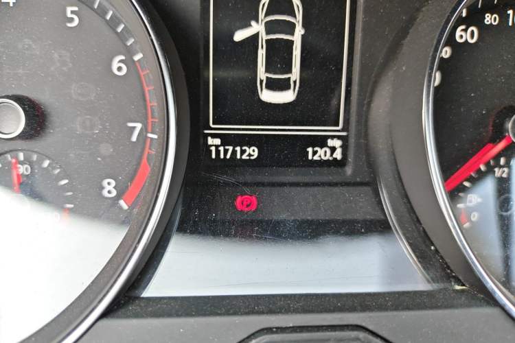 Used Volkswagen Magotan 2017 330TSI DSG Leading Model Odometer Close Up