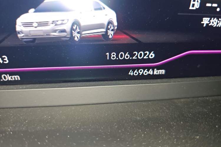 Used Volkswagen Magotan 2017 330TSI DSG Luxury Model Odometer Close Up
