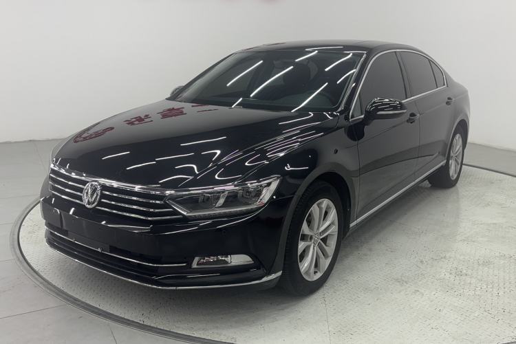 Used Volkswagen Magotan 2017 380TSI DSG Luxury Model Guazi used car, China used car export, Used car for sale, Used  cars, Cheapest cars for sale