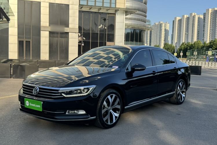 Used Volkswagen Magotan 2017 380TSI DSG Prestige Edition Guazi used car, China used car export, Used car for sale, Used  cars, Cheapest cars for sale