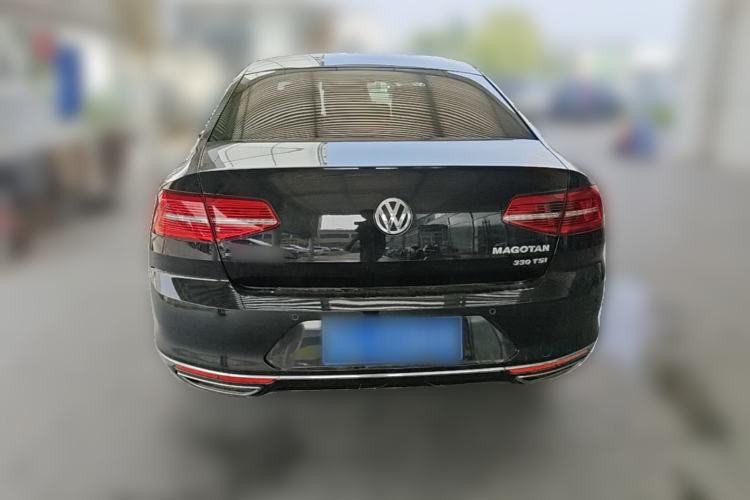 Used Volkswagen Magotan 2017 330TSI DSG Luxury Model Rear