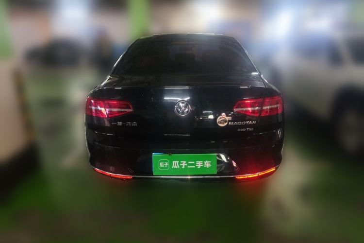 Used Volkswagen Magotan 2017 330TSI DSG Leading Model Rear