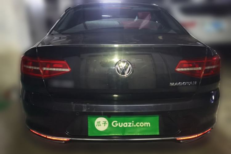 Used Volkswagen Magotan 2017 330TSI DSG Luxury Model Rear
