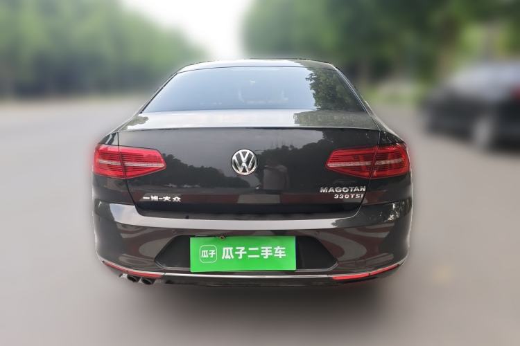 Used Volkswagen Magotan 2017 330TSI DSG Leading Model Rear