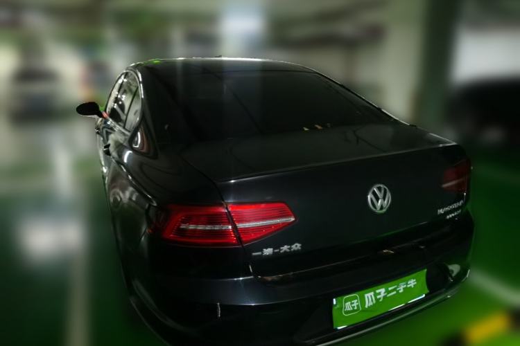 Used Volkswagen Magotan 2017 330TSI DSG Luxury Model Rear