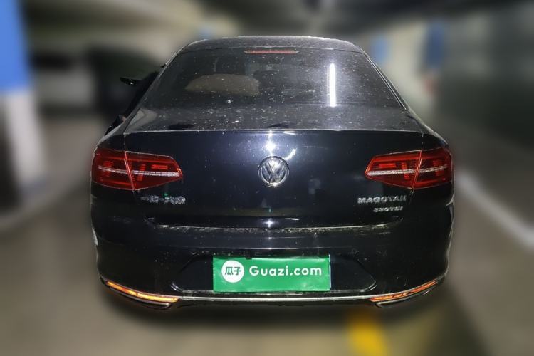 Used Volkswagen Magotan 2017 330TSI DSG Luxury Model Rear