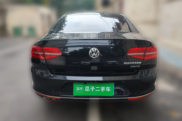 Used Volkswagen Magotan 2017 330TSI DSG Luxury Model Rear