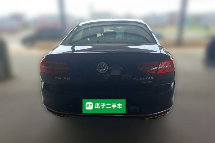 Used Volkswagen Magotan 2017 380TSI DSG Luxury Model Rear