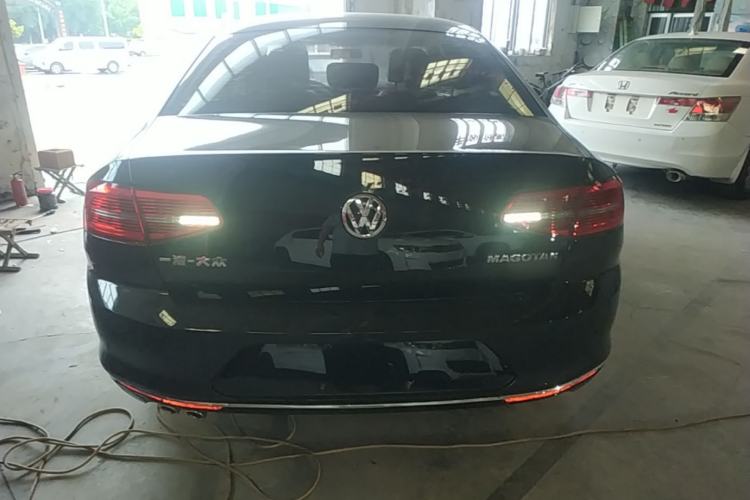 Used Volkswagen Magotan 2017 330TSI DSG Leading Model Rear