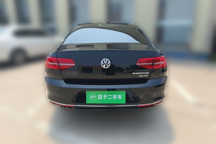 Used Volkswagen Magotan 2017 330TSI DSG Leading Model Rear