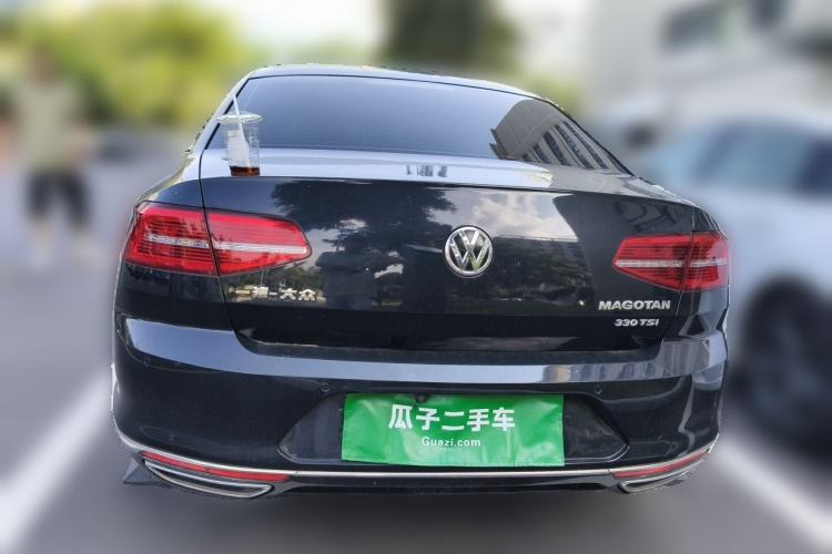 Used Volkswagen Magotan 2017 330TSI DSG Luxury Model Rear