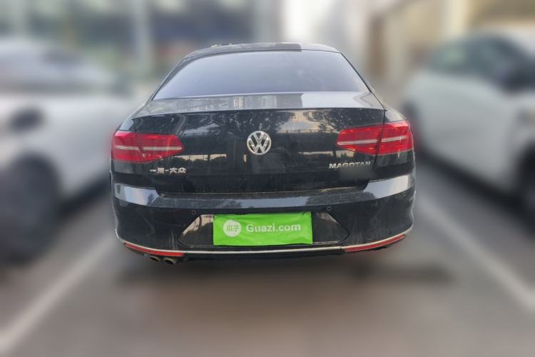 Used Volkswagen Magotan 2017 280TSI DSG Comfort Model Rear