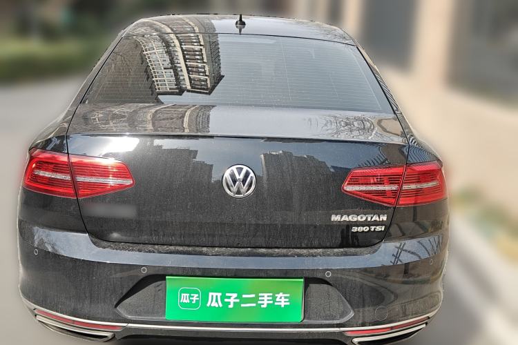 Used Volkswagen Magotan 2017 380TSI DSG Luxury Model Rear