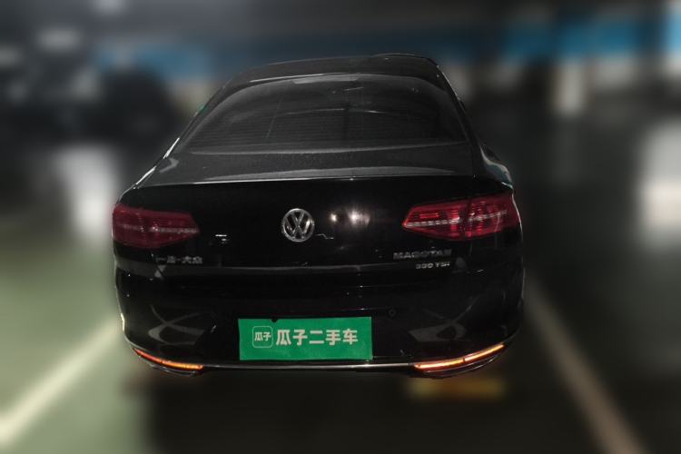 Used Volkswagen Magotan 2017 330TSI DSG Luxury Model Rear