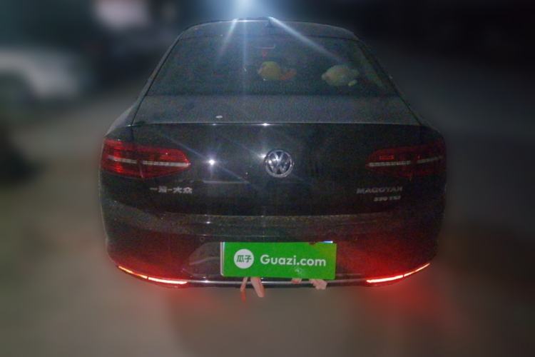 Used Volkswagen Magotan 2017 330TSI DSG Luxury Model Rear