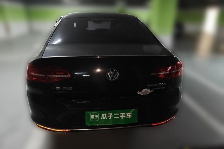 Used Volkswagen Magotan 2017 330TSI DSG Luxury Model Rear
