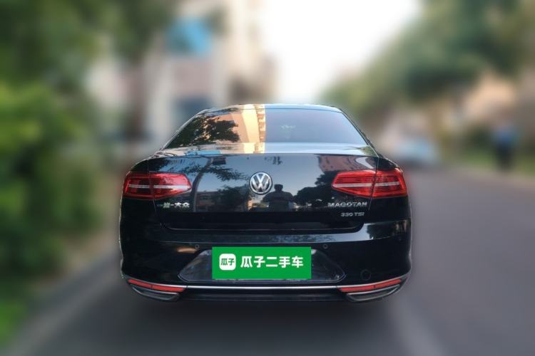 Used Volkswagen Magotan 2017 330TSI DSG Leading Model Rear