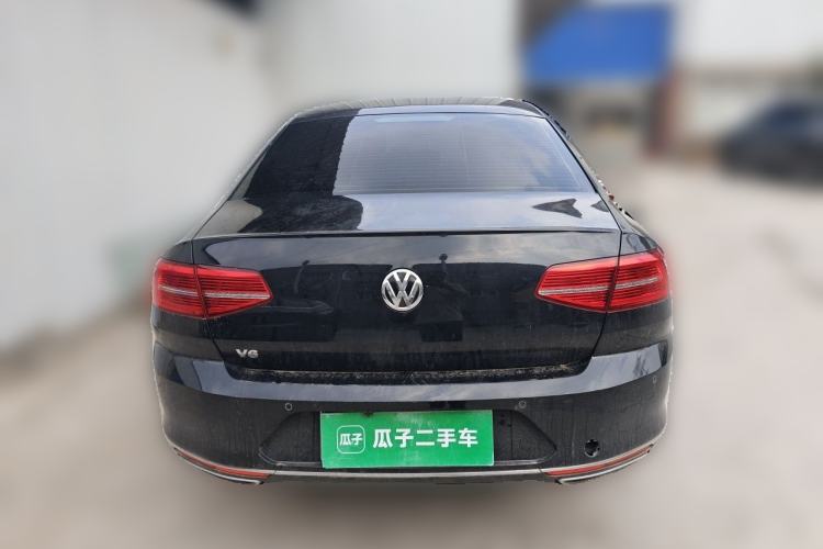 Used Volkswagen Magotan 2017 330TSI DSG Luxury Model Rear