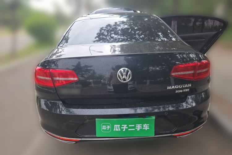 Used Volkswagen Magotan 2017 330TSI DSG Luxury Model Rear