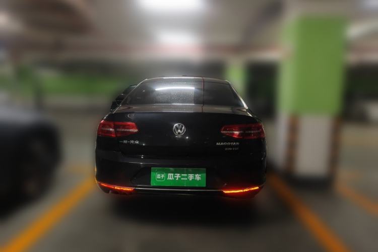 Used Volkswagen Magotan 2017 330TSI DSG Leading Model Rear