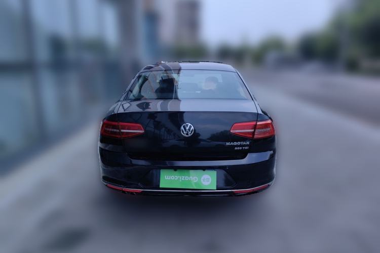 Used Volkswagen Magotan 2017 280TSI DSG Comfort Model Rear