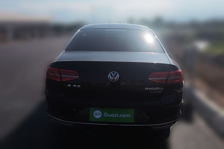 Used Volkswagen Magotan 2017 330TSI DSG Luxury Model Rear