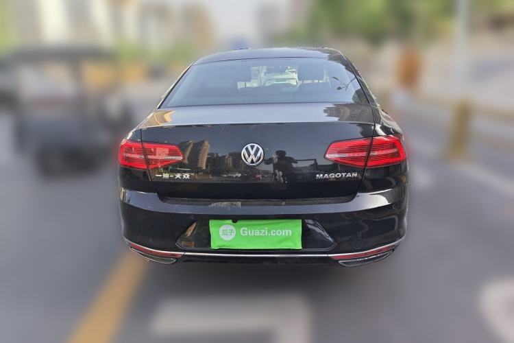Used Volkswagen Magotan 2017 330TSI DSG Luxury Model Rear