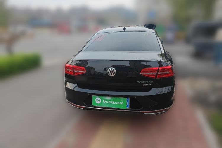 Used Volkswagen Magotan 2017 330TSI DSG Luxury Model Rear