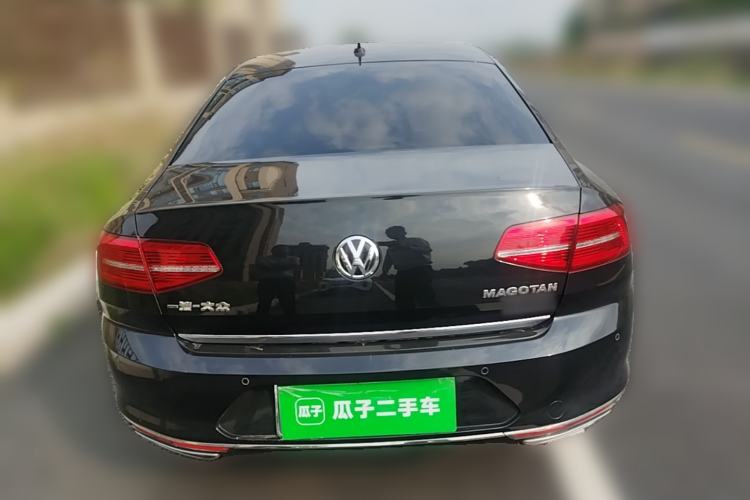 Used Volkswagen Magotan 2017 330TSI DSG Luxury Model Rear