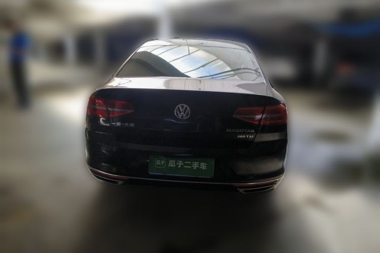 Used Volkswagen Magotan 2017 380TSI DSG Luxury Model Rear