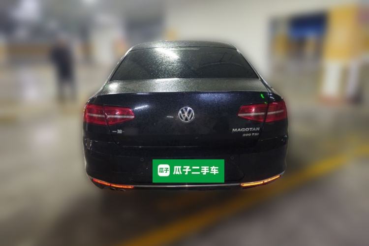 Used Volkswagen Magotan 2017 280TSI DSG Comfort Model Rear