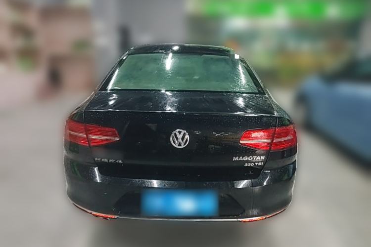 Used Volkswagen Magotan 2017 330TSI DSG Luxury Model Rear