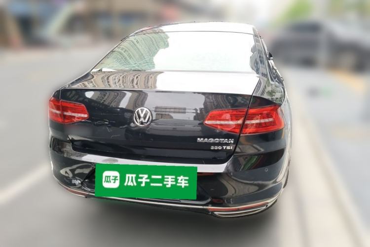 Used Volkswagen Magotan 2017 330TSI DSG Luxury Model Rear