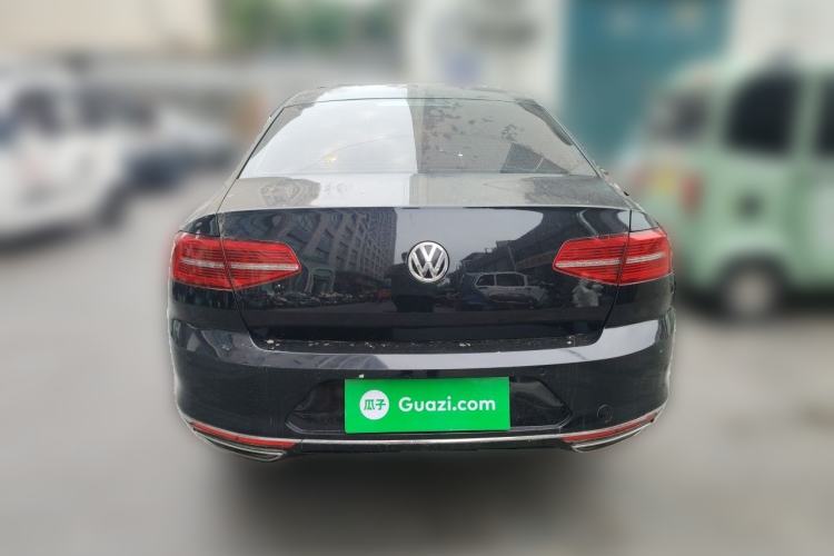 Used Volkswagen Magotan 2017 380TSI DSG Luxury Model Rear