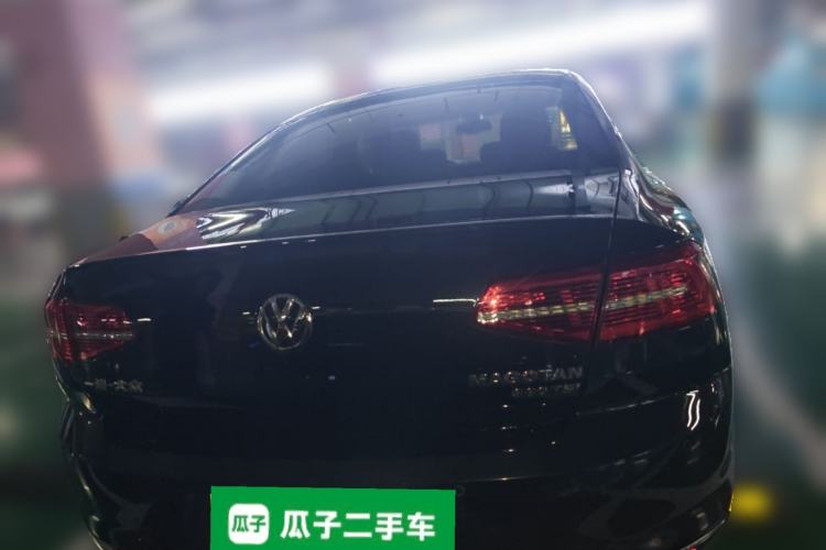 Used Volkswagen Magotan 2017 380TSI DSG Luxury Model Rear