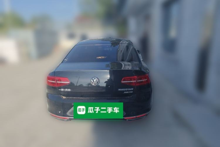 Used Volkswagen Magotan 2017 330TSI DSG Luxury Model Rear