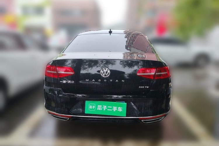 Used Volkswagen Magotan 2017 330TSI DSG Luxury Model Rear