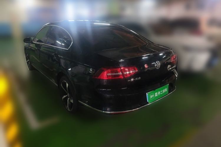 Used Volkswagen Magotan 2017 330TSI DSG Leading Model Rear Left 45 Deg