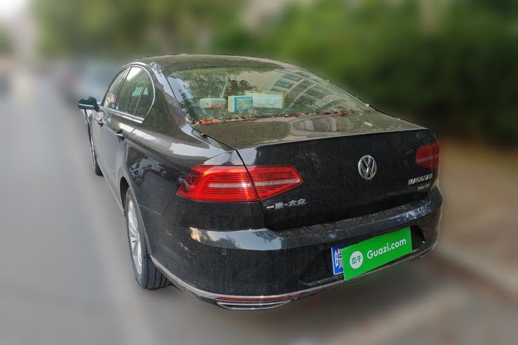 Used Volkswagen Magotan 2017 330TSI DSG Luxury Model Rear Left 45 Deg