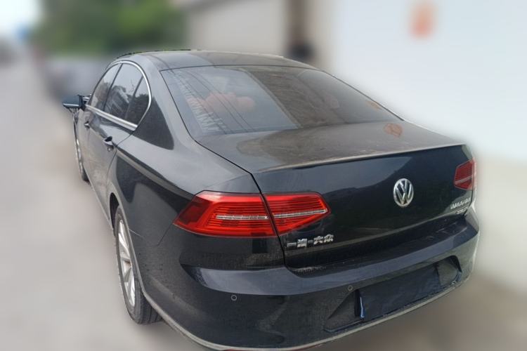 Used Volkswagen Magotan 2017 330TSI DSG Luxury Model Rear Left 45 Deg