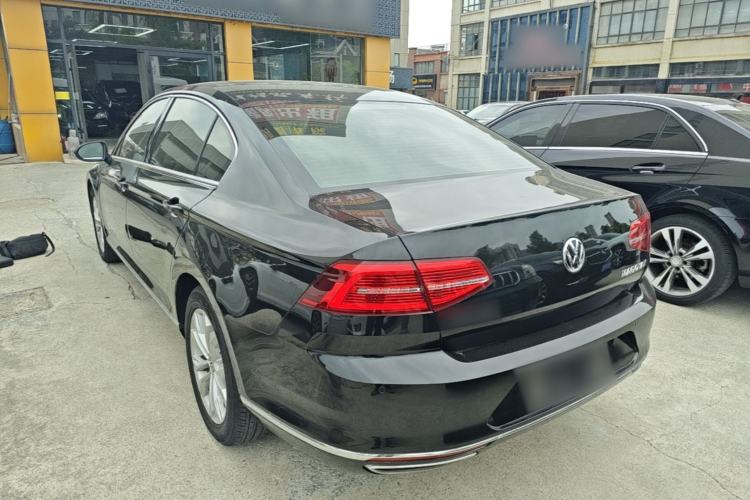Used Volkswagen Magotan 2017 330TSI DSG Luxury Model Rear Left 45 Deg