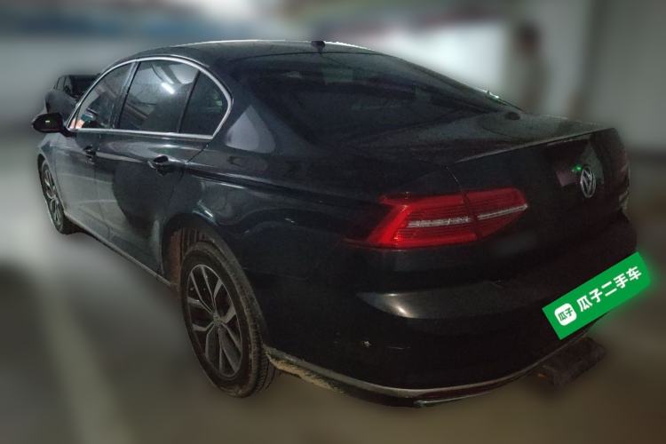 Used Volkswagen Magotan 2017 330TSI DSG Luxury Model Rear Left 45 Deg