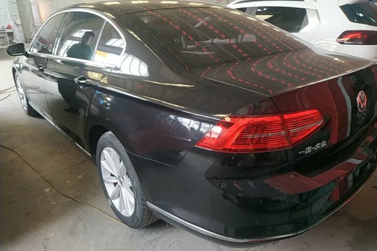 Used Volkswagen Magotan 2017 330TSI DSG Leading Model Rear Left 45 Deg