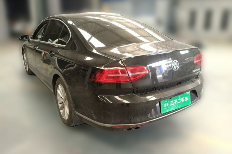 Used Volkswagen Magotan 2017 330TSI DSG Leading Model Rear Left 45 Deg