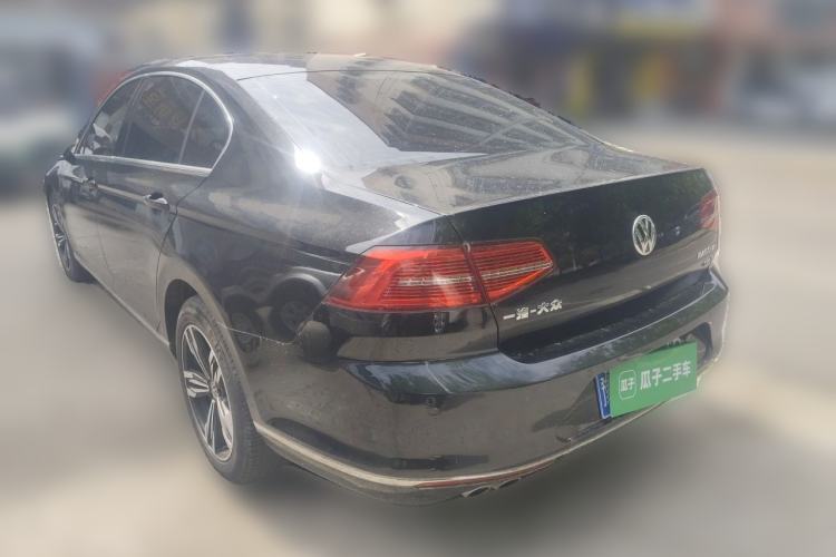 Used Volkswagen Magotan 2017 330TSI DSG Leading Model Rear Left 45 Deg
