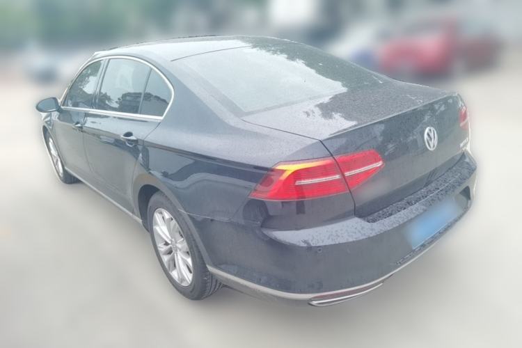 Used Volkswagen Magotan 2017 330TSI DSG Luxury Model Rear Left 45 Deg