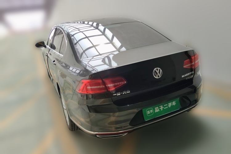 Used Volkswagen Magotan 2017 330TSI DSG Luxury Model Rear Left 45 Deg