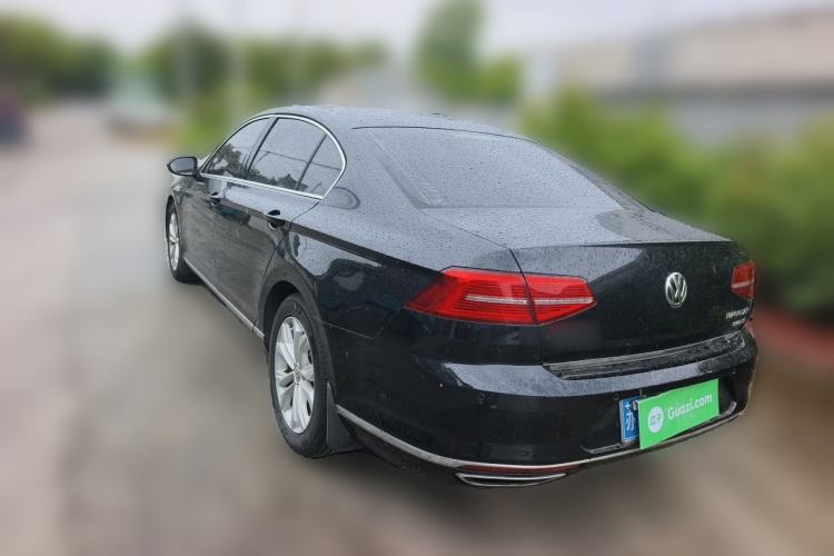 Used Volkswagen Magotan 2017 330TSI DSG Luxury Model Rear Left 45 Deg